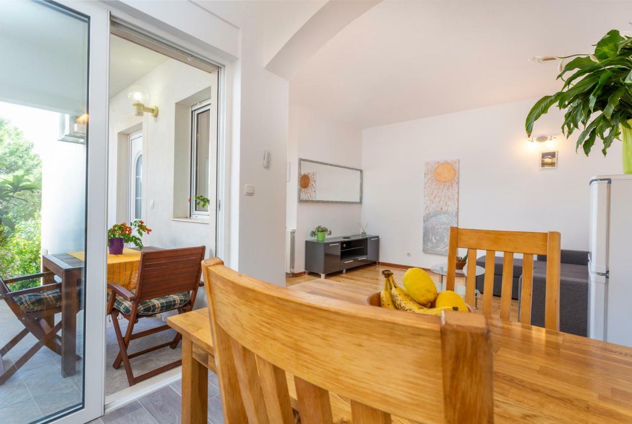 Apartments Gilve Хвар Экстерьер фото